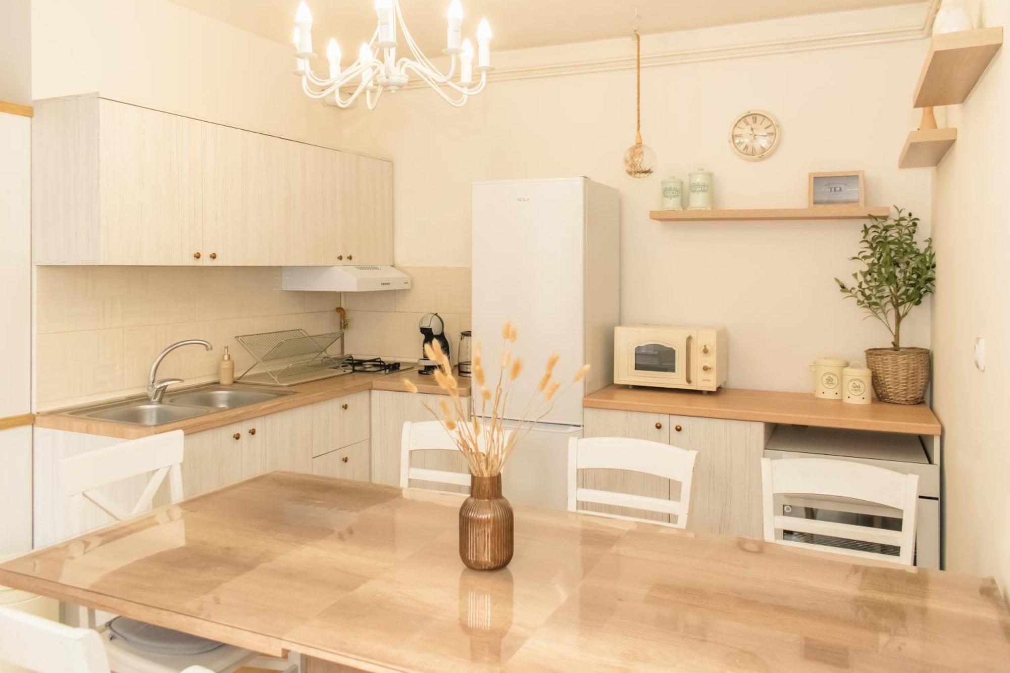 Goodlife Holiday House - Family & Friends 포제가 외부 사진